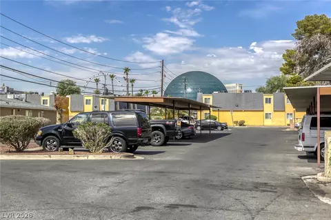 585 S Royal Crest Cir #20, Las Vegas, NV 89169