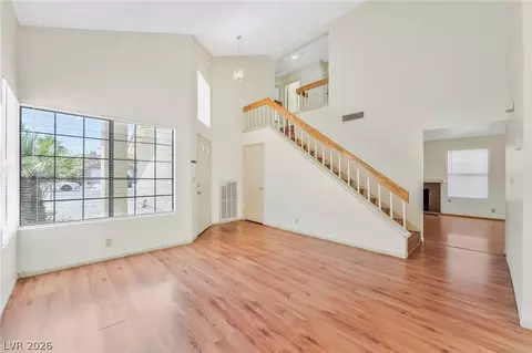 4782 Farlington Dr, Las Vegas, NV 89147