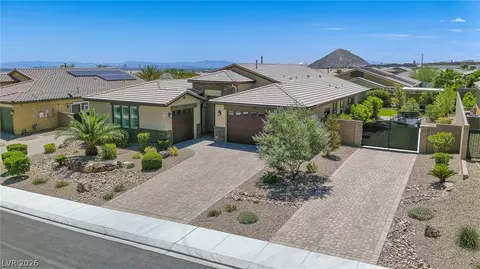 10425 Amulet Ridge Ct, Las Vegas, NV 89149