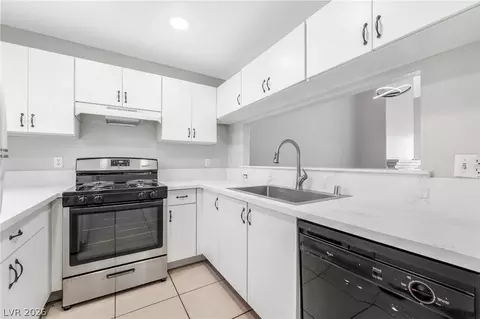 5000 Red Rock St #249, Las Vegas, NV 89118