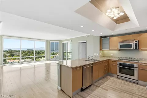 322 Karen Ave #701, Las Vegas, NV 89109
