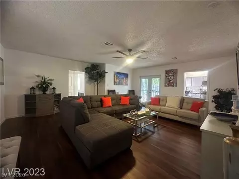 2125 Elm Ave, Las Vegas, NV 89101