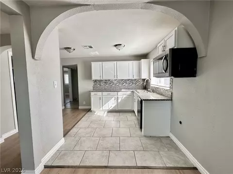2404 Saint George St, North Las Vegas, NV 89030
