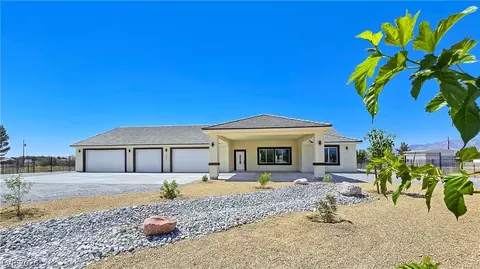 1351 Huckleberry St, Pahrump, NV 89048