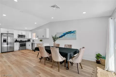 6191 Bullion Blvd, Las Vegas, NV 89103