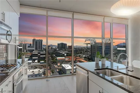 353 E Bonneville Ave #1305, Las Vegas, NV 89101