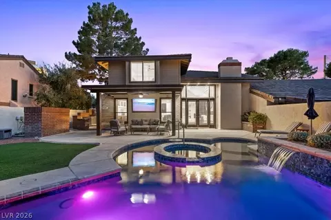 820 Pinehurst Dr, Las Vegas, NV 89109