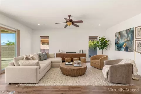 2069 Alto Vista Dr, Henderson, NV 89052