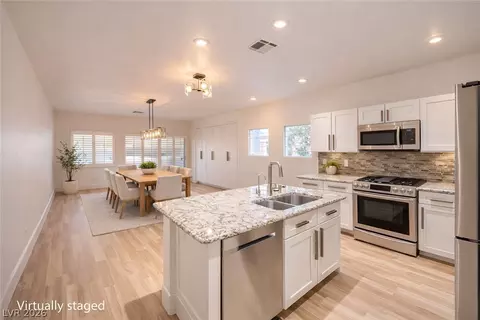601 Bear Grass St, Las Vegas, NV 89144