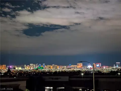2305 W Horizon Ridge Pkwy #224, Henderson, NV 89052