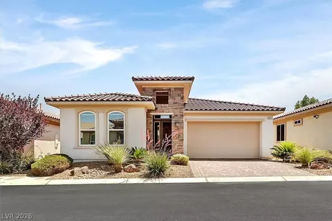 8013 Glimmerglass Ave, Las Vegas, NV 89178