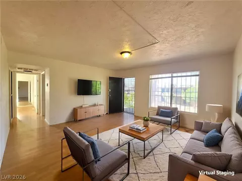 585 S Royal Crest Cir #7, Las Vegas, NV 89169