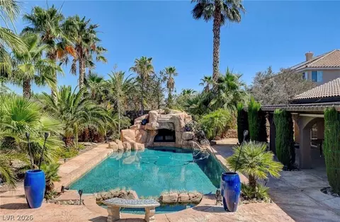 563 Moon Chase St, Las Vegas, NV 89110