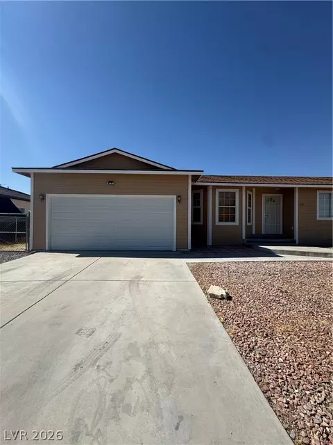 851 Lone Pine Rd, Pahrump, NV 89048