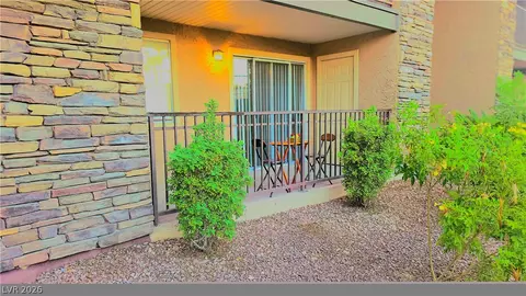 5185 Indian River Dr #227, Las Vegas, NV 89103