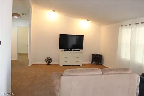 5801 S Deanna St, Pahrump, NV 89048