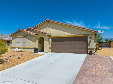 3806 E Gunnison Ave, Pahrump, NV 89061