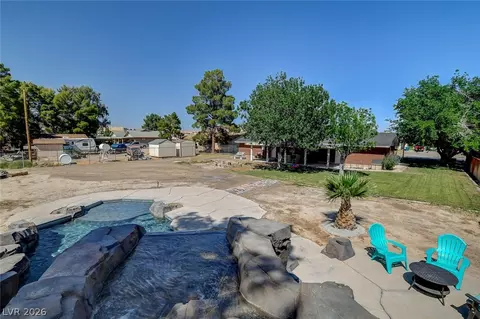 Exterior - 3765 Berkeley St, Logandale, NV 89021 photo 17 of 24