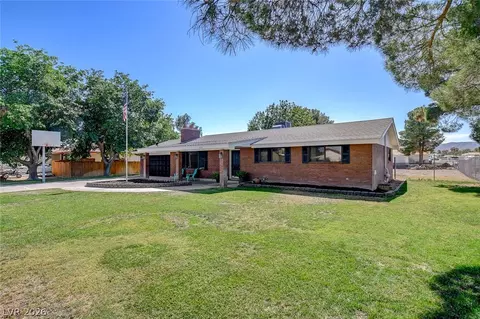 Exterior - 3765 Berkeley St, Logandale, NV 89021 photo 5 of 24