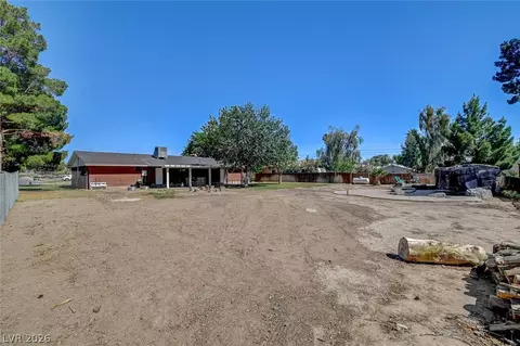 Exterior - 3765 Berkeley St, Logandale, NV 89021 photo 19 of 24