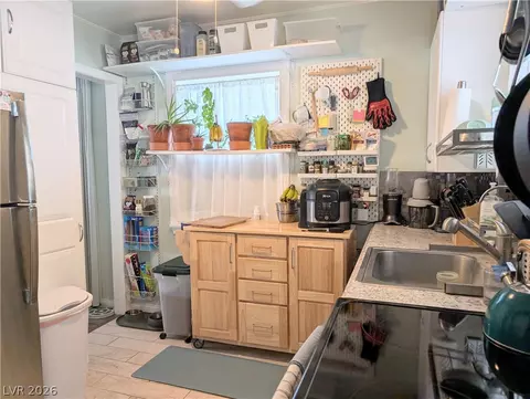 Kitchen - 102 Rowan Dr, Caliente, NV 89008 photo 1 of 1