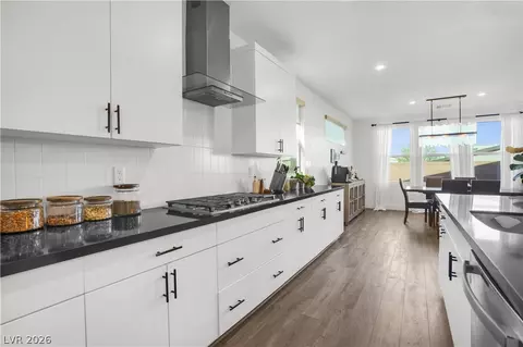 6842 Empire Cliff St, North Las Vegas, NV 89084