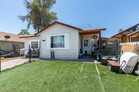 868 Shrubbery Ln, Las Vegas, NV 89110