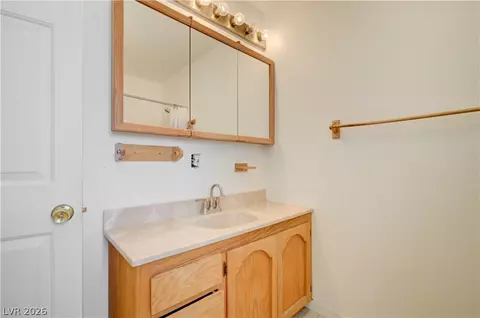 Bath - 590 Encinitas St, Searchlight, NV 89046 photo 4 of 4