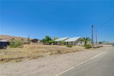 Exterior - 590 Encinitas St, Searchlight, NV 89046 photo 4 of 9