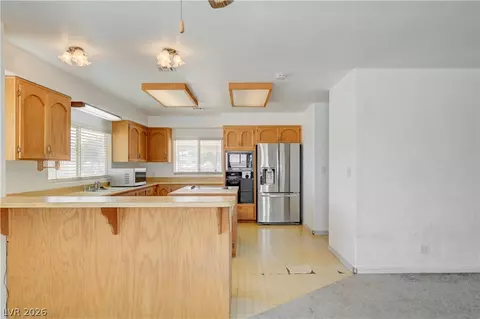 Kitchen - 590 Encinitas St, Searchlight, NV 89046 photo 3 of 6