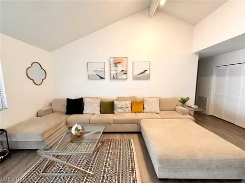 2064 E Viking Rd, Las Vegas, NV 89169