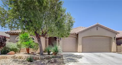 7521 Java Sparrow St, North Las Vegas, NV 89084