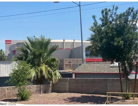 797 E Harmon Ave #20, Las Vegas, NV 89119