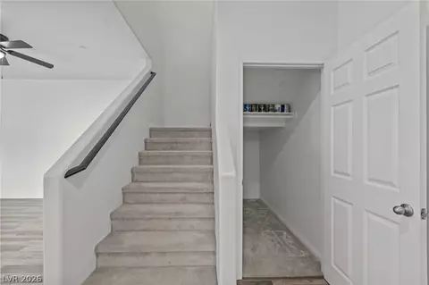 Entry Way - 937 E Sunset Rd, Henderson, NV 89011 photo 3 of 6