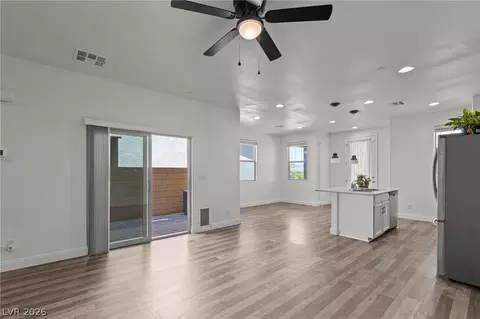937 E Sunset Rd, Henderson, NV 89011 photo 3