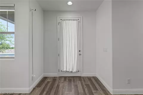 Entry Way - 937 E Sunset Rd, Henderson, NV 89011 photo 1 of 6