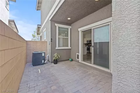 Exterior - 937 E Sunset Rd, Henderson, NV 89011 photo 4 of 8