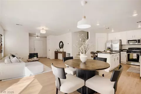 519 Lapford St, Las Vegas, NV 89178