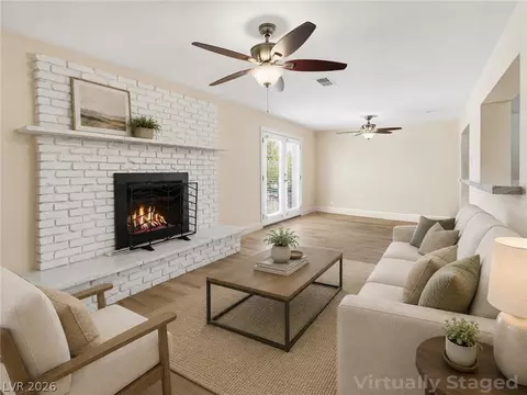 2105 Santa Paula Dr, Las Vegas, NV 89104