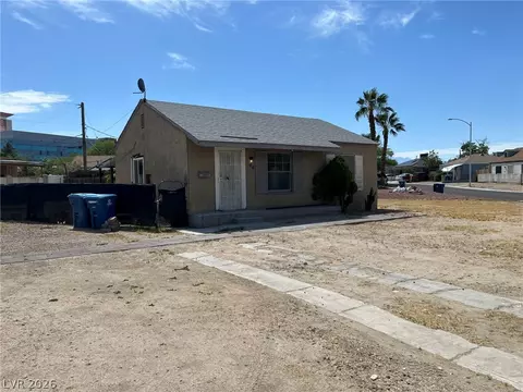 704 Bell Dr, Las Vegas, NV 89101