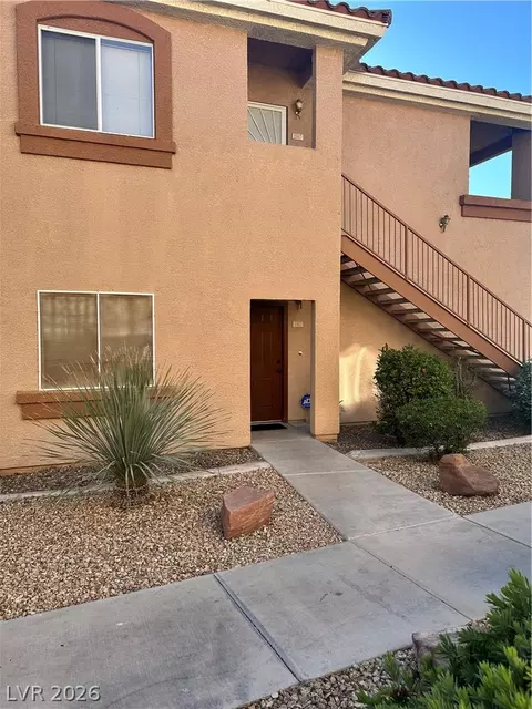1050 E Cactus Ave #1067, Las Vegas, NV 89183