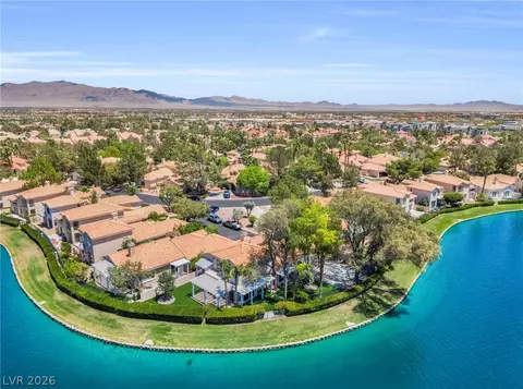 7912 Abalone Cove Dr, Las Vegas, NV 89128