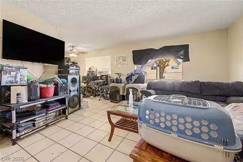 5015 Carmel Ave, Las Vegas, NV 89122