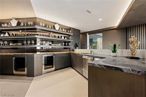 Kitchen - 8 Chisel Crest Ct, Henderson, NV 89012 photo 8 of 8