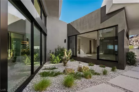 8 Chisel Crest Ct, Henderson, NV 89012 photo 36