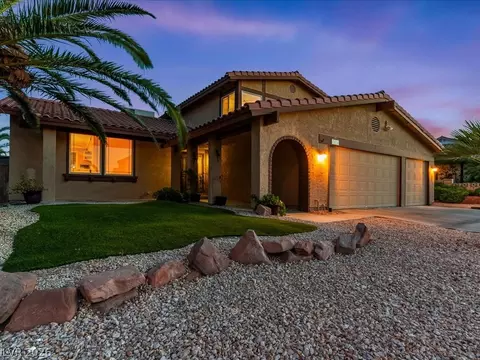 7474 Puritan Ave, Las Vegas, NV 89123