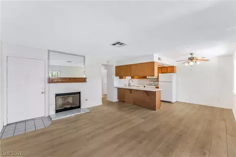 101 Luna Way #267, Las Vegas, NV 89145