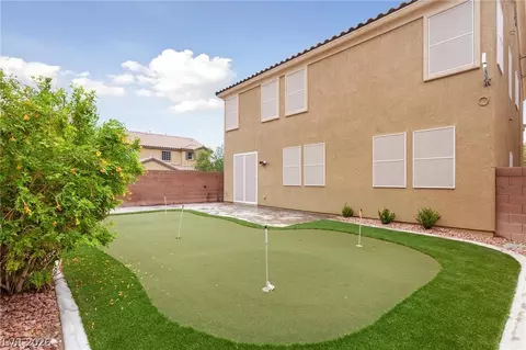 802 Warwick Castle Dr, Las Vegas, NV 89178