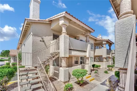 929 Rockview Dr #202, Las Vegas, NV 89128