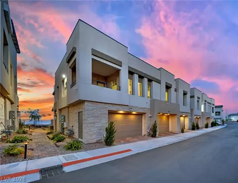 600 N Carriage Hill Dr #1134, Las Vegas, NV 89138